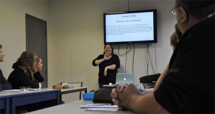 Devinez comment on nomme Griezmann et Zizou en langue des signes